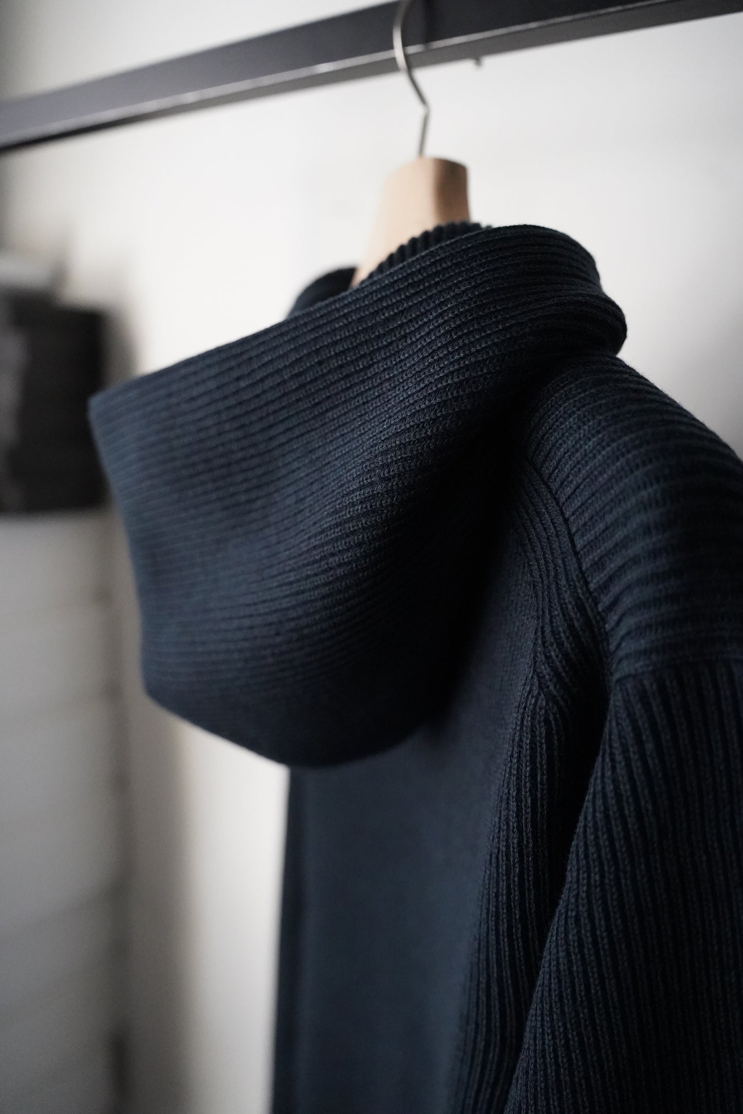 MEN　BATONER / バトナー　SOLID WOOL RIB PULL PARKER