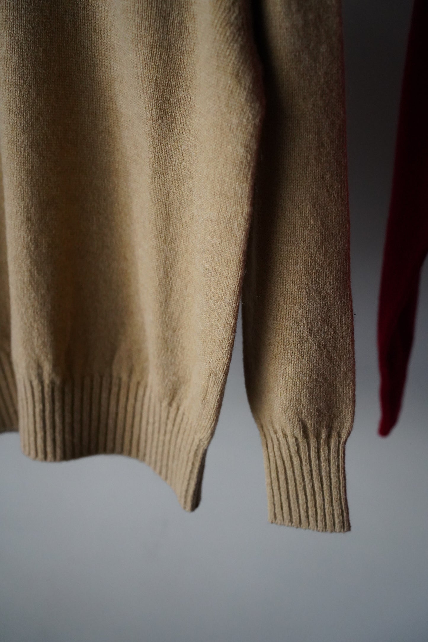 MEN　NECESSARY or UNNECESSARY / ネセサリーオアアンネセサリー　3D KNIT