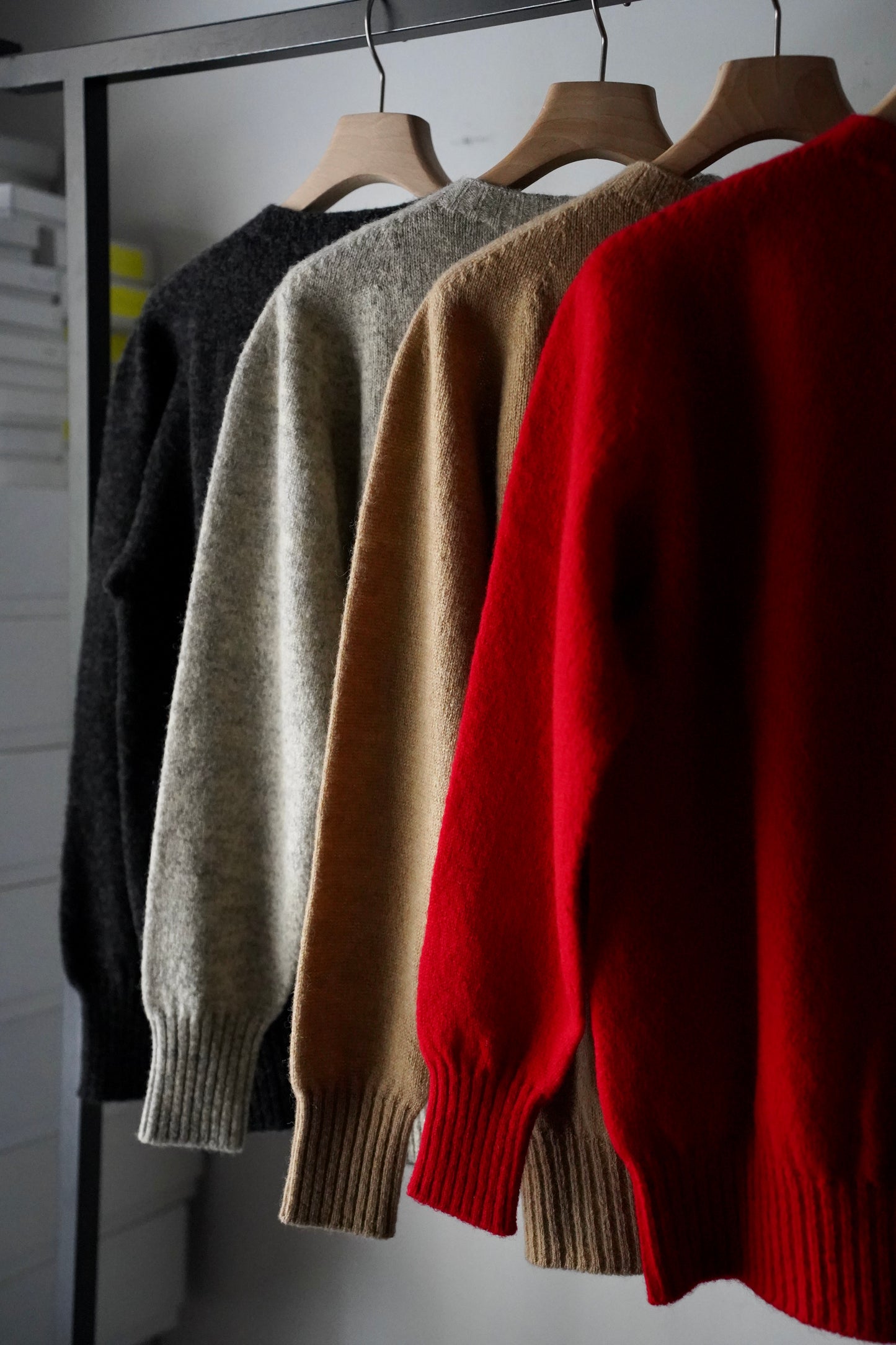 MEN　NECESSARY or UNNECESSARY / ネセサリーオアアンネセサリー　3D KNIT