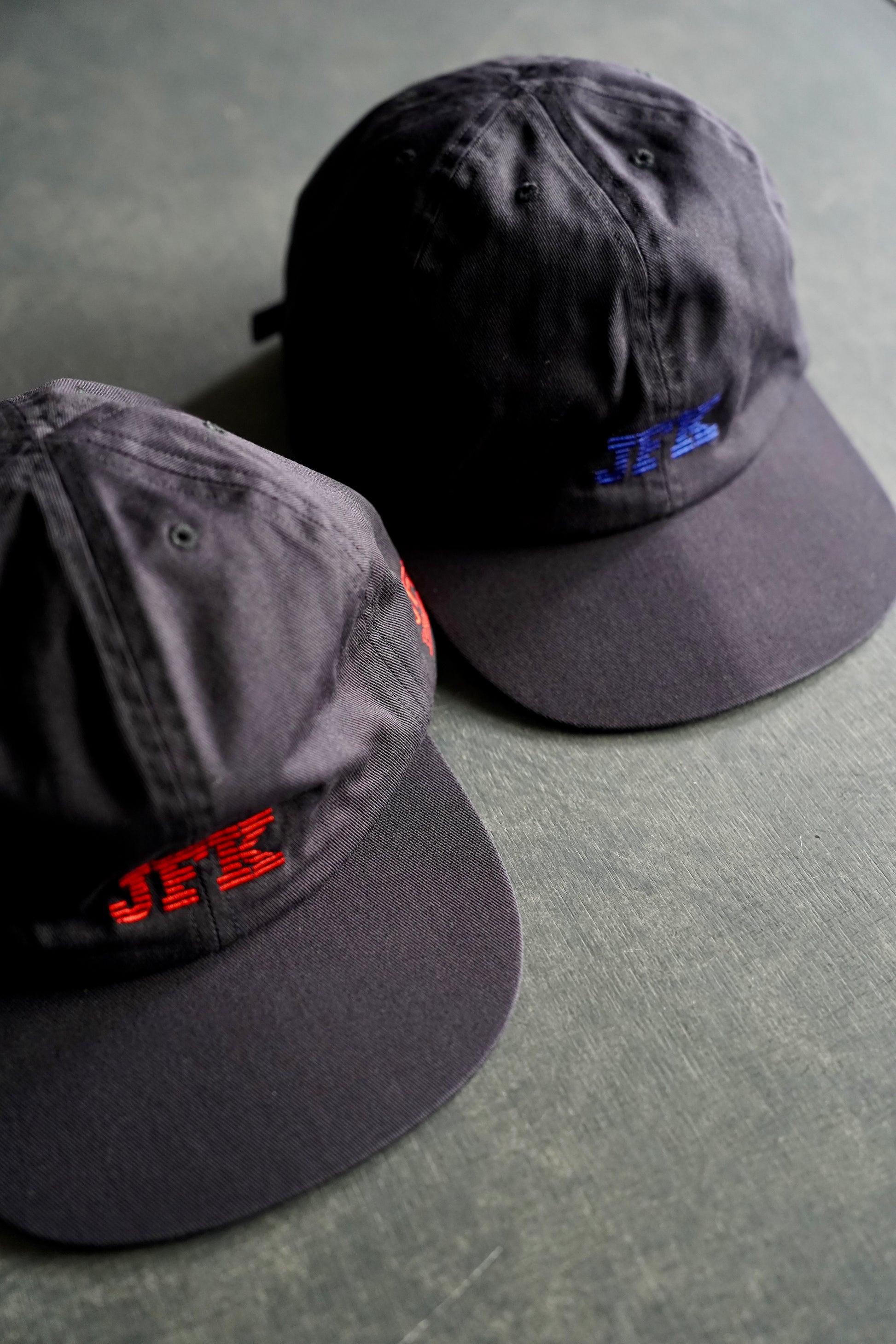 MEN COMESANDGOES カムズアンドゴーズ JFK CAP – _COMES THE SUN
