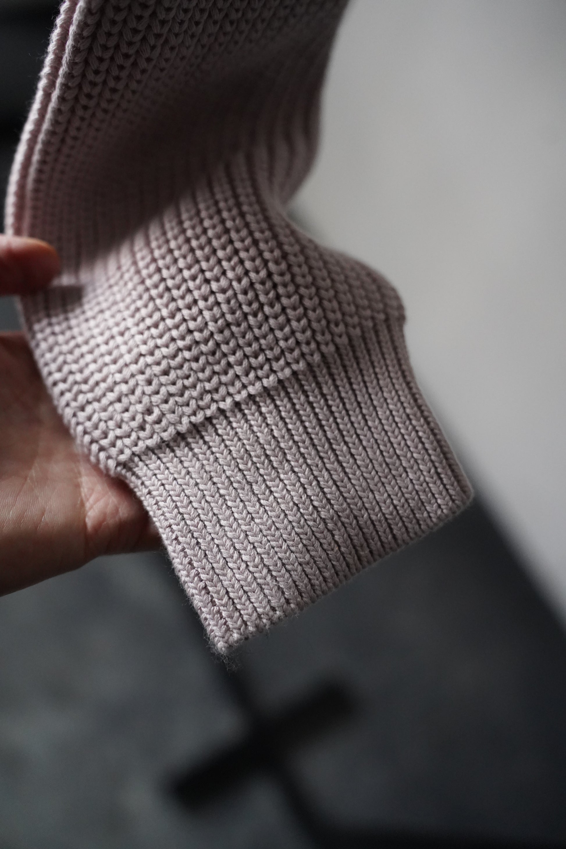 MEN BATONER / バトナー SIGNATURE CREW NECK – _COMES THE SUN