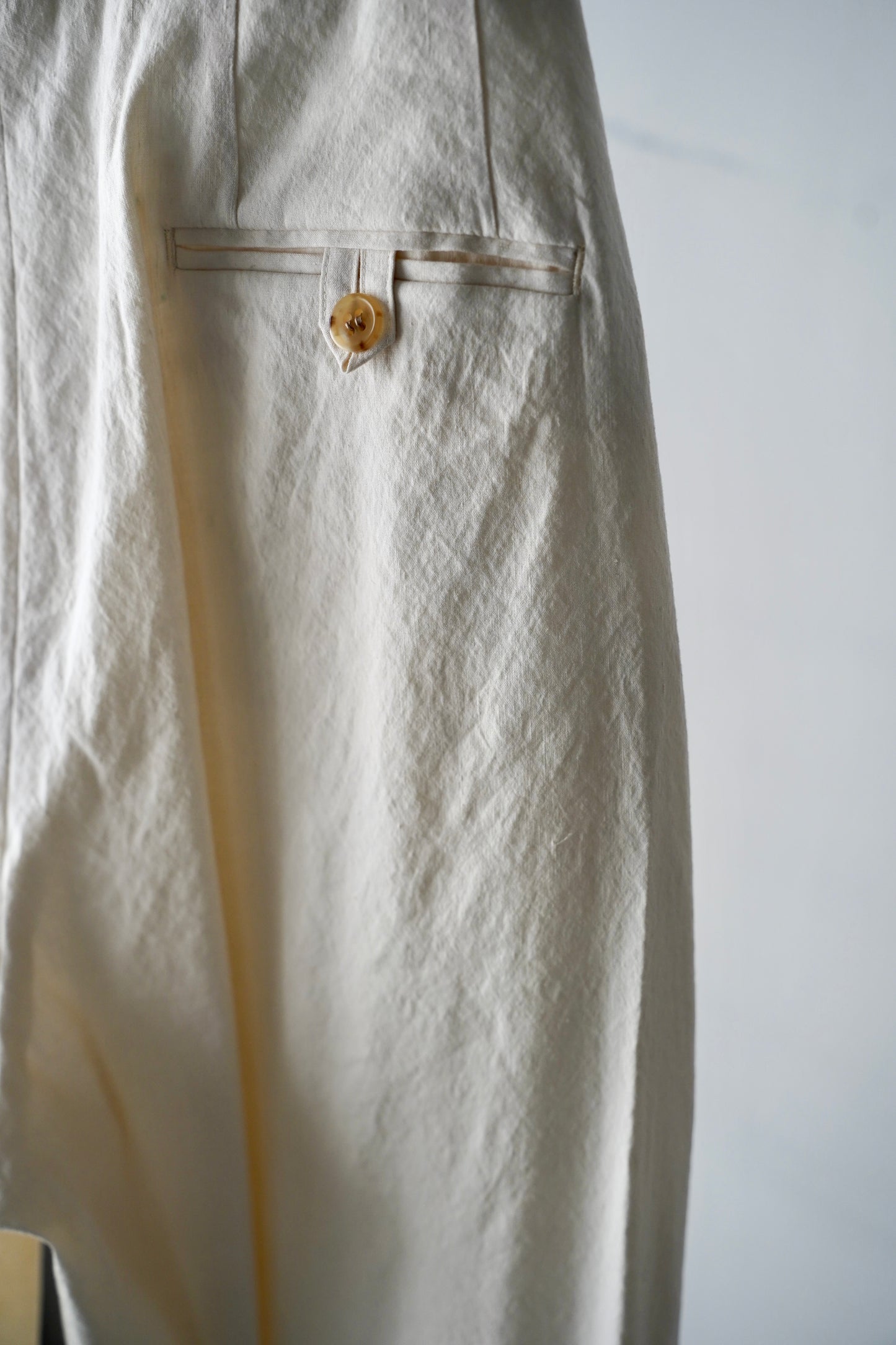 WOMEN　Villd / ヴィルド　TUCK WIDE PANTS