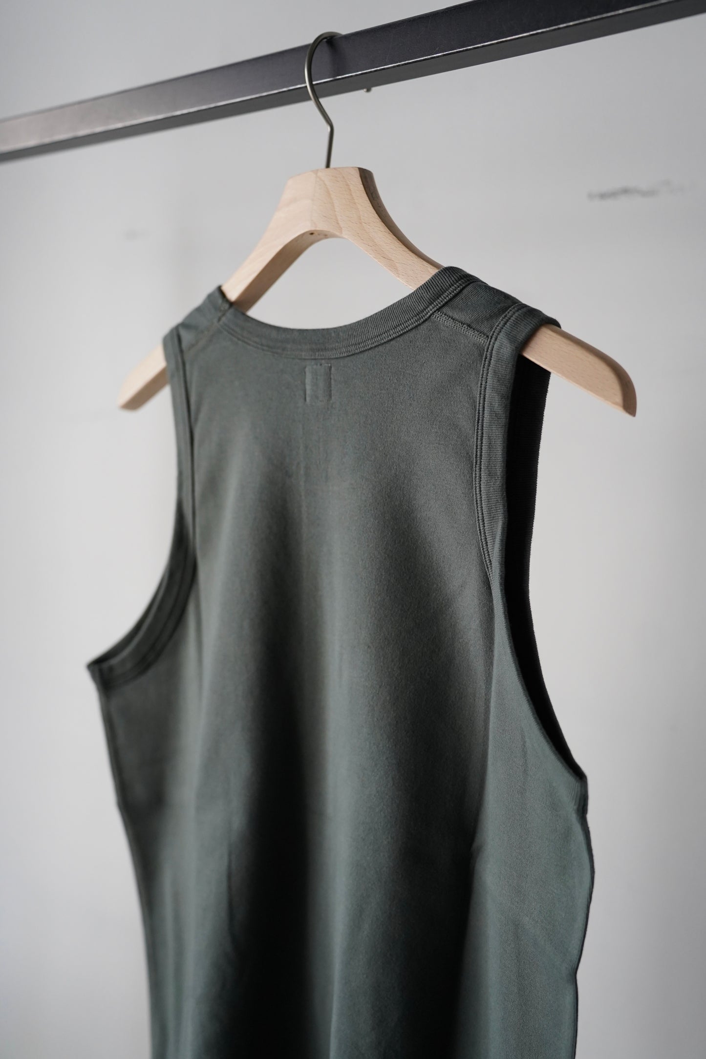 MEN　blurhmsROOTSTOCK / ブラームスルーツストック　Classic Rib-fit Tank top