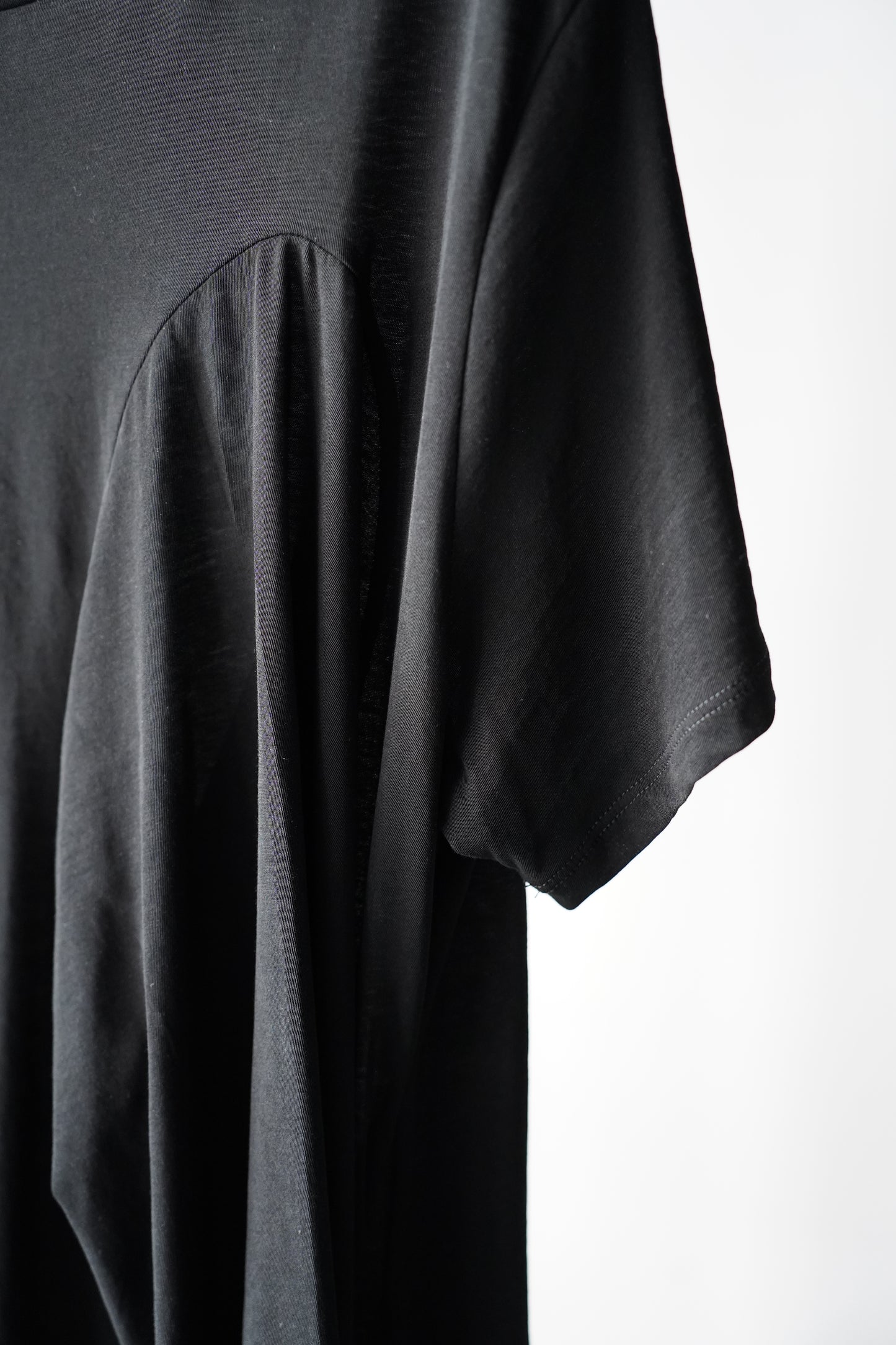 WOMEN　Villd / ヴィルド　asymmetry tee