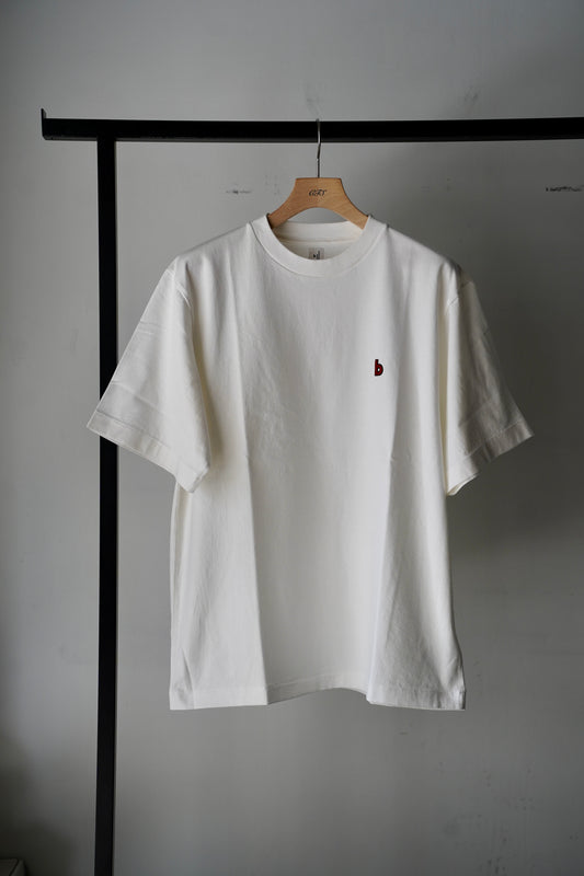 MEN/WOMEN　blurhmsROOTSTOCK / ブラームスルーツストック　b Patch Tee STANDARD