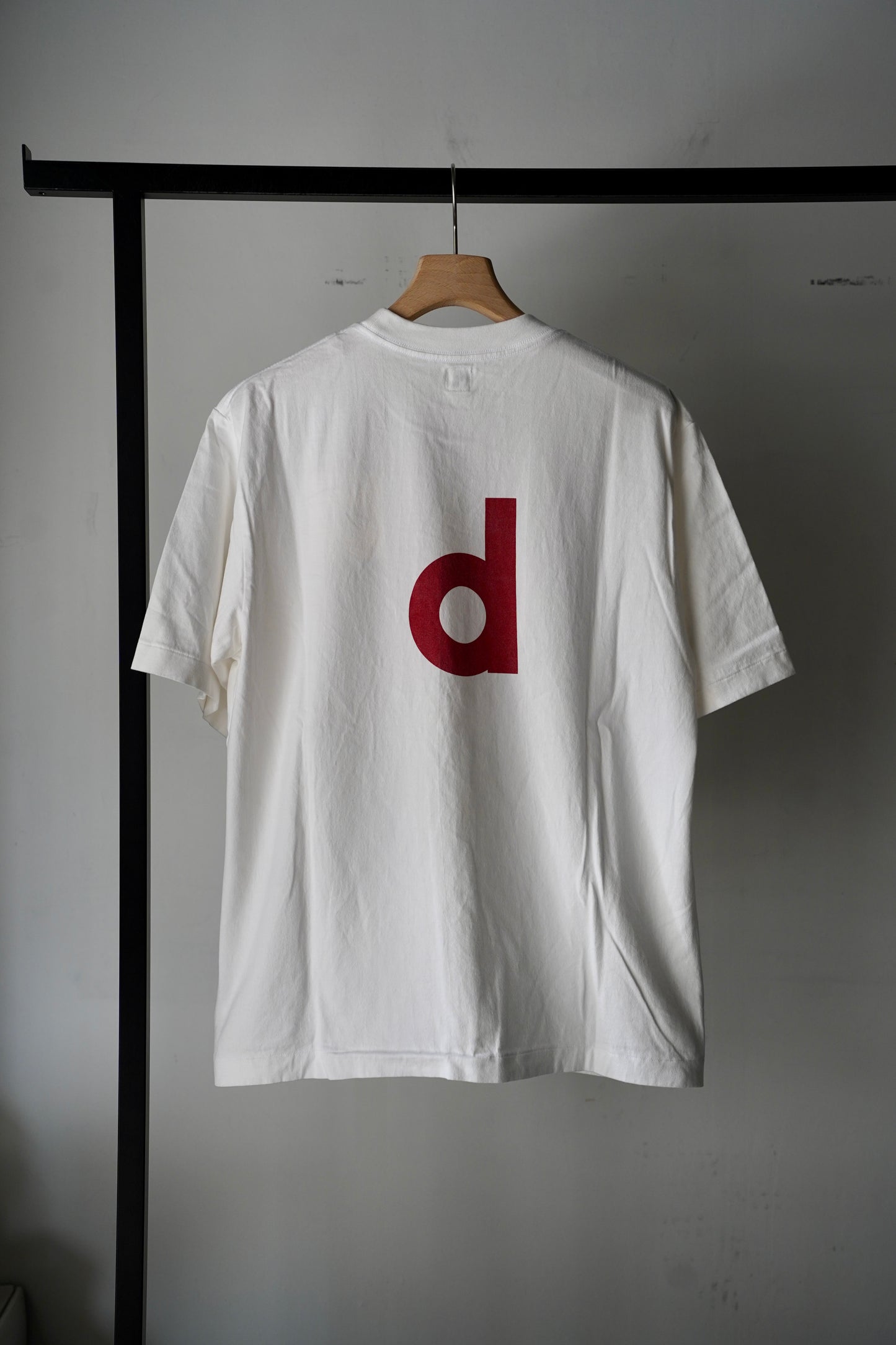 MEN/WOMEN　blurhmsROOTSTOCK / ブラームスルーツストック　bd Print Tee STANDARD