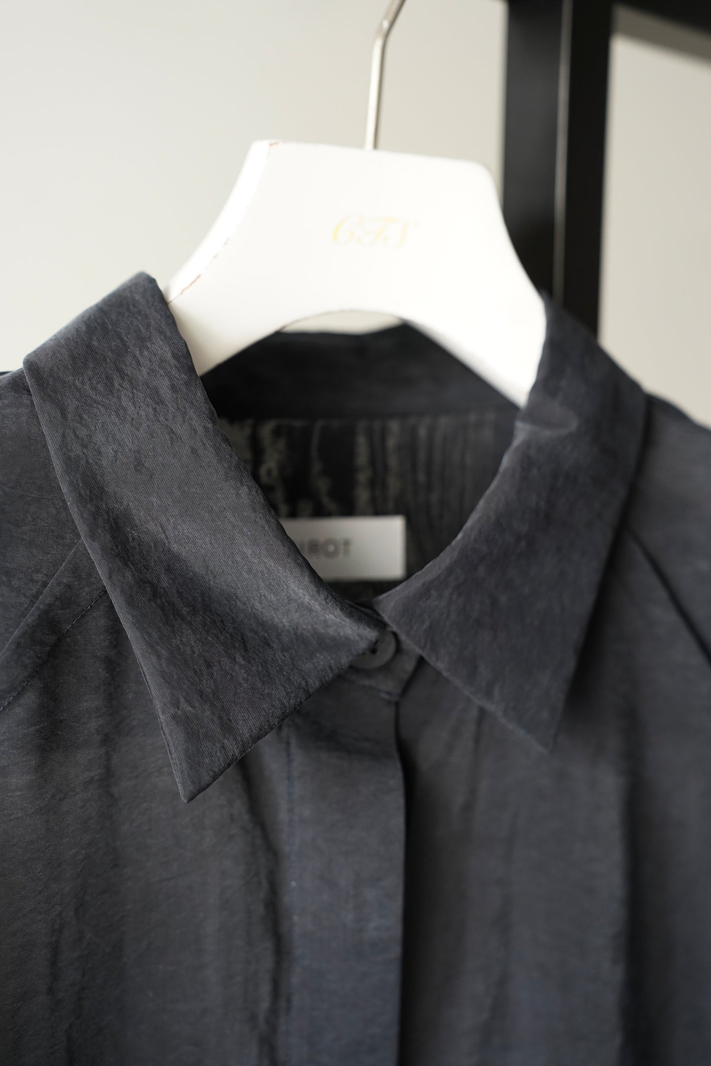 WOMEN　IIROT/イロット　Light Sheer Shirt_Black