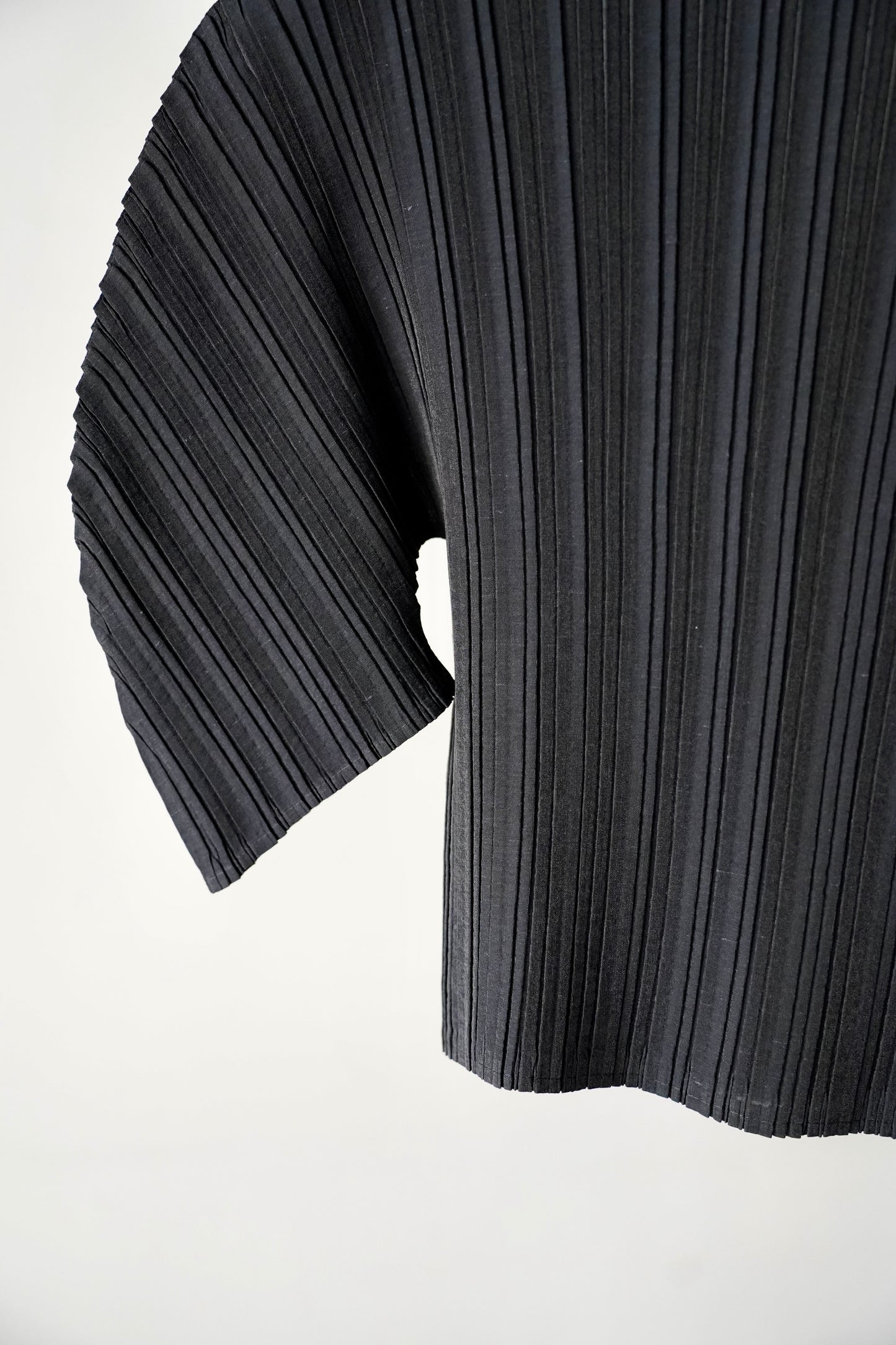 WOMEN　IIROT/イロット　Pleats Carve Tops