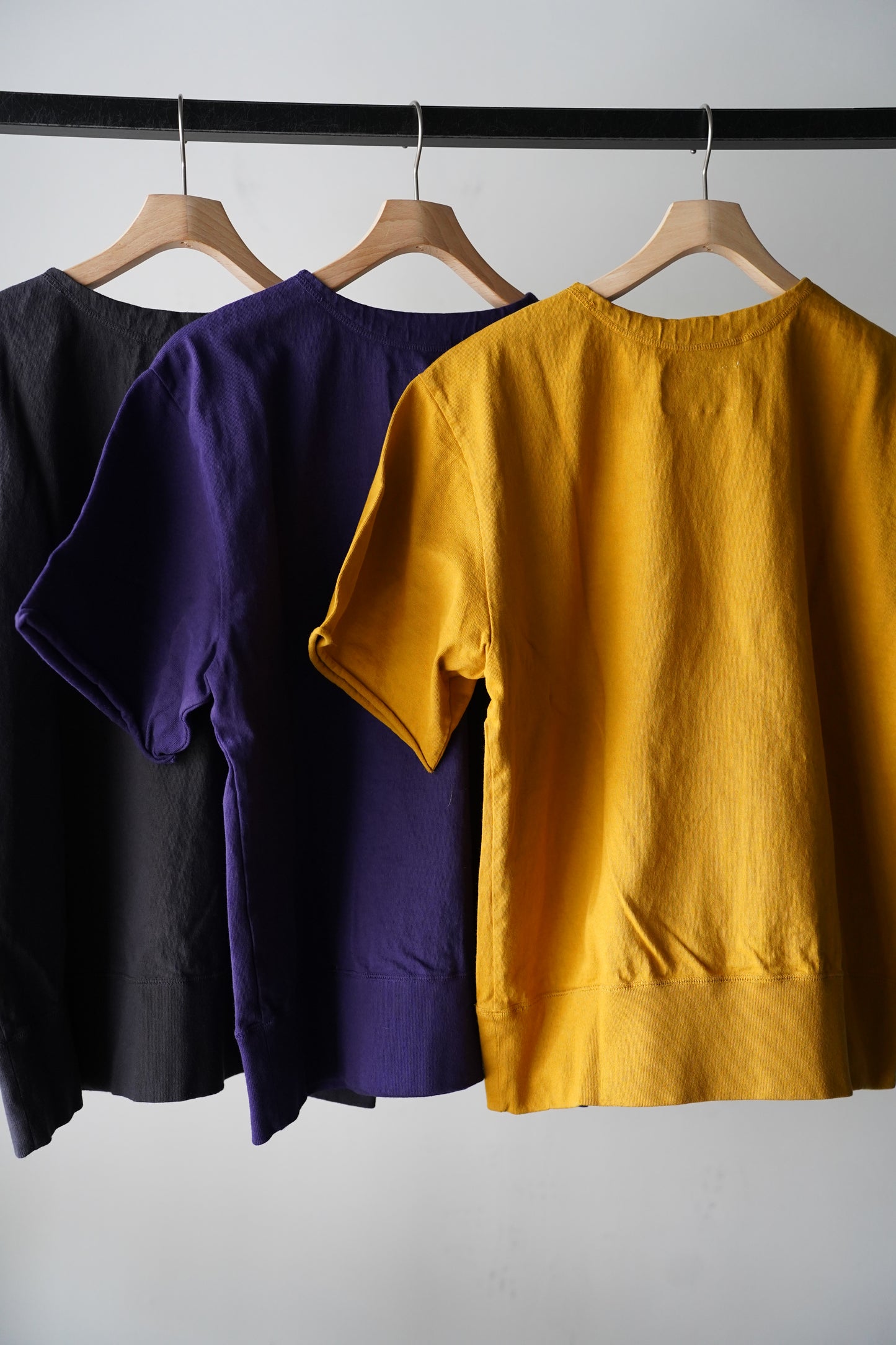 MEN　NECESSARY or UNNECESSARY / ネセサリーオアアンネセサリー　CUT OFF S/S "9oz"