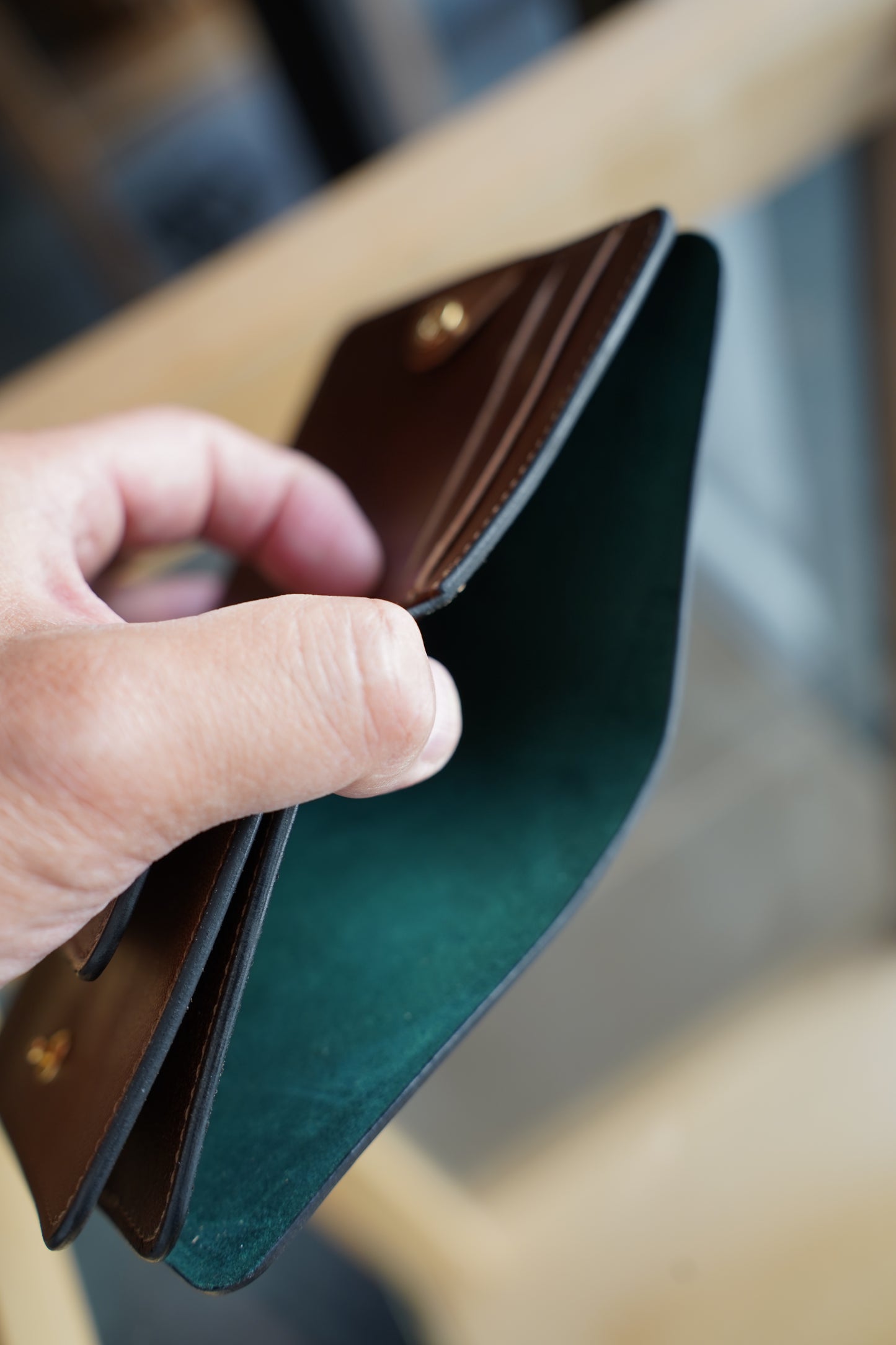MEN　forme/フォルメ　Post wallet　CORDVAN black