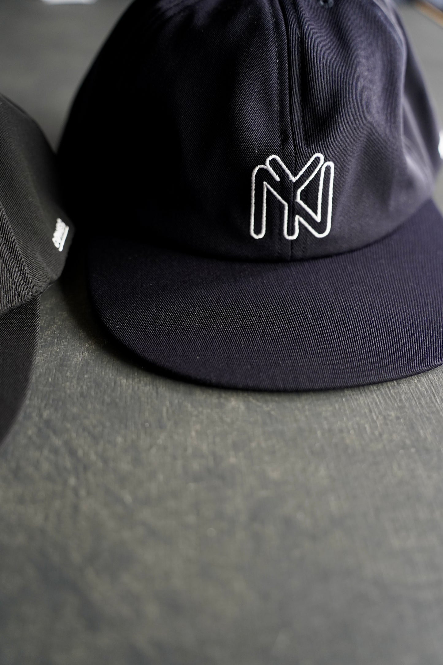MEN　COMESANDGOES　カムズアンドゴーズ　NY CAP