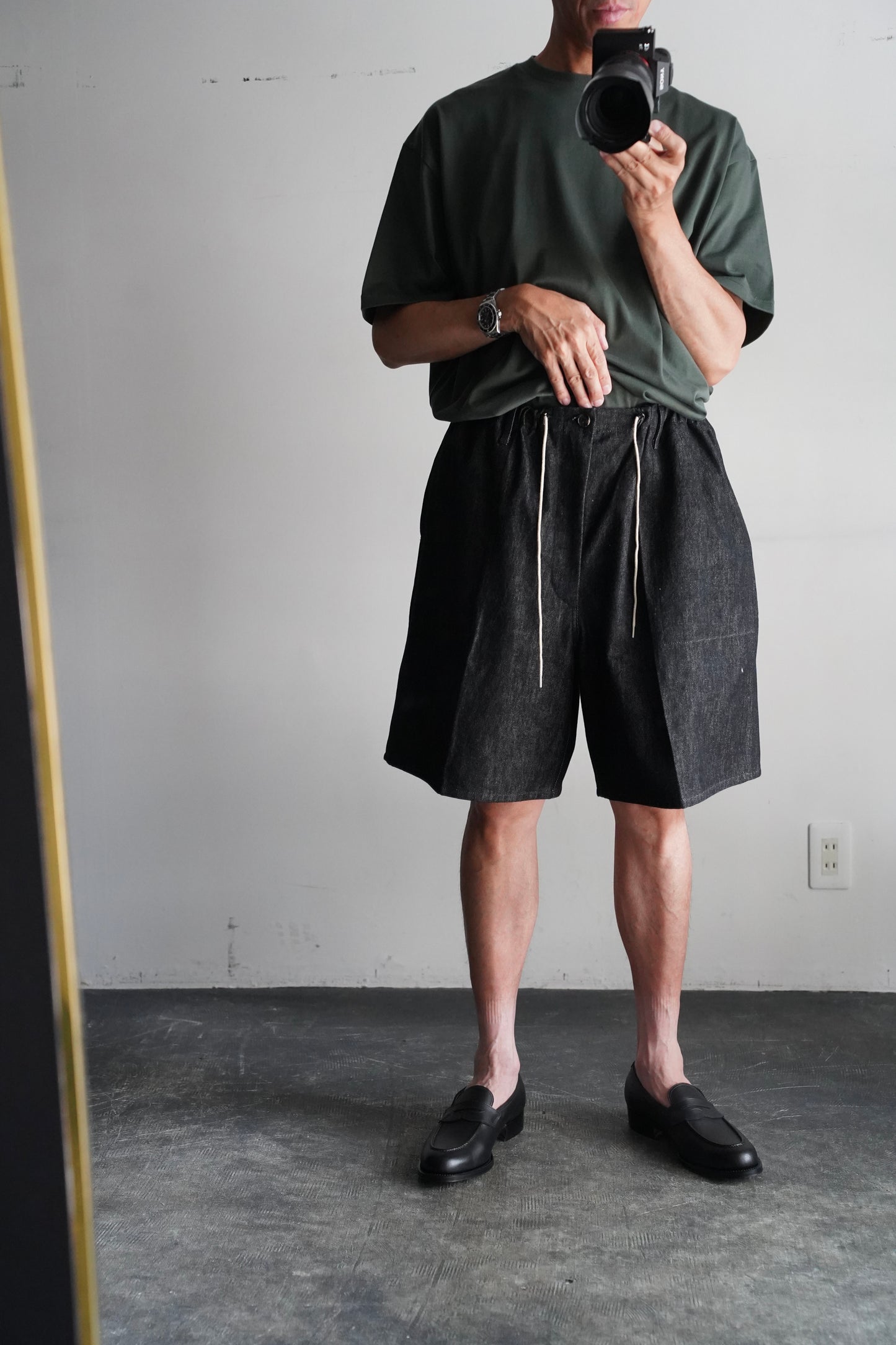 MEN　sillage/シアージ　circular fatigue shorts black denim one wash
