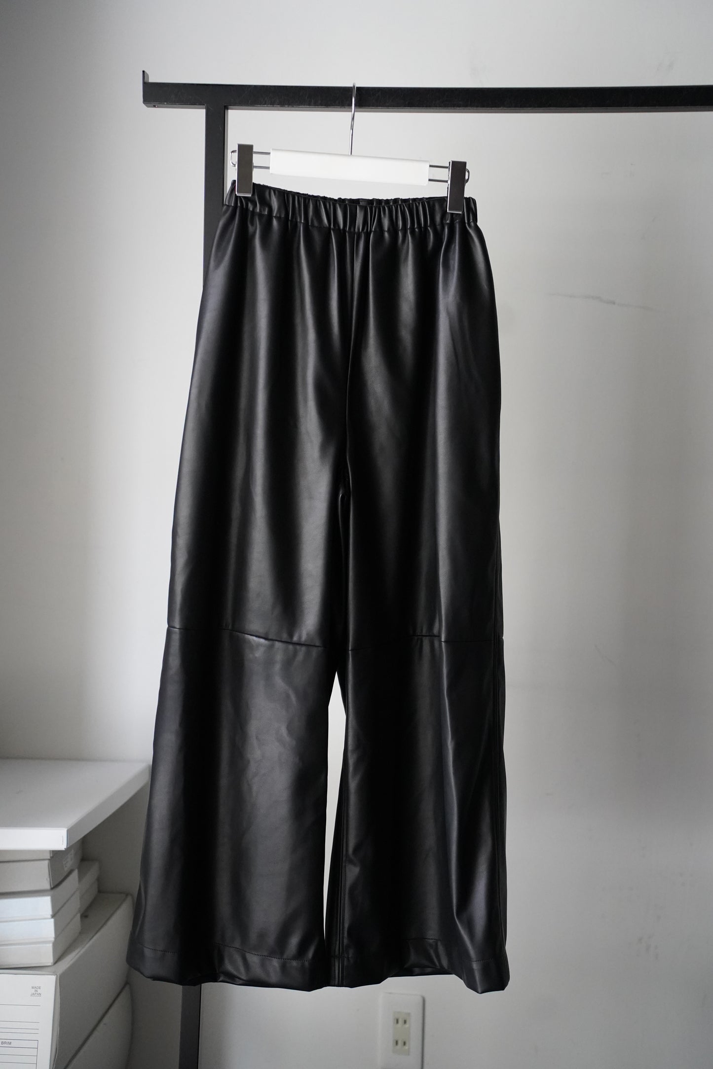 WOMEN　IIROT/イロット　Synthetic Leather Wide Trousers  Black