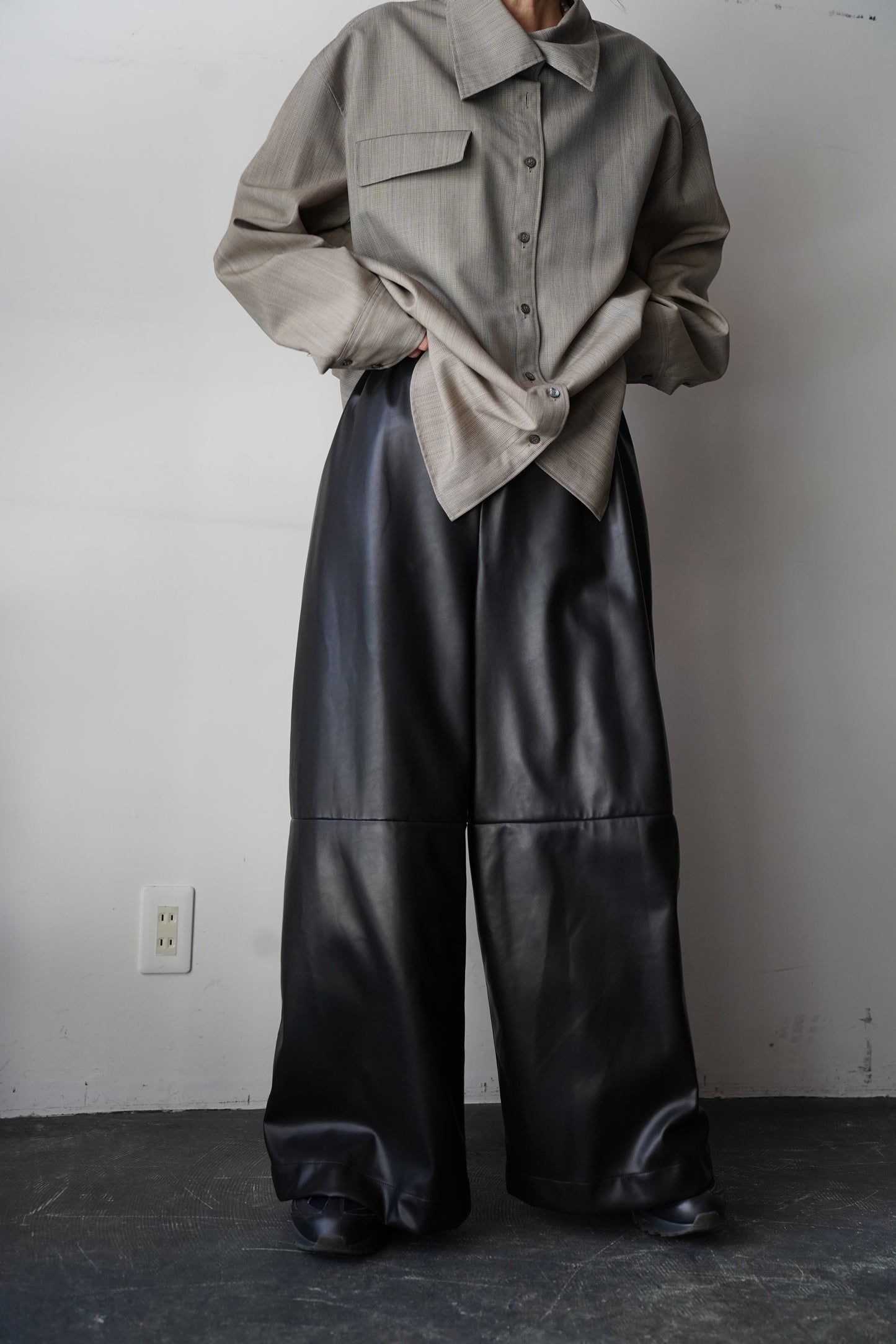 WOMEN　IIROT/イロット　Synthetic Leather Wide Trousers  Black