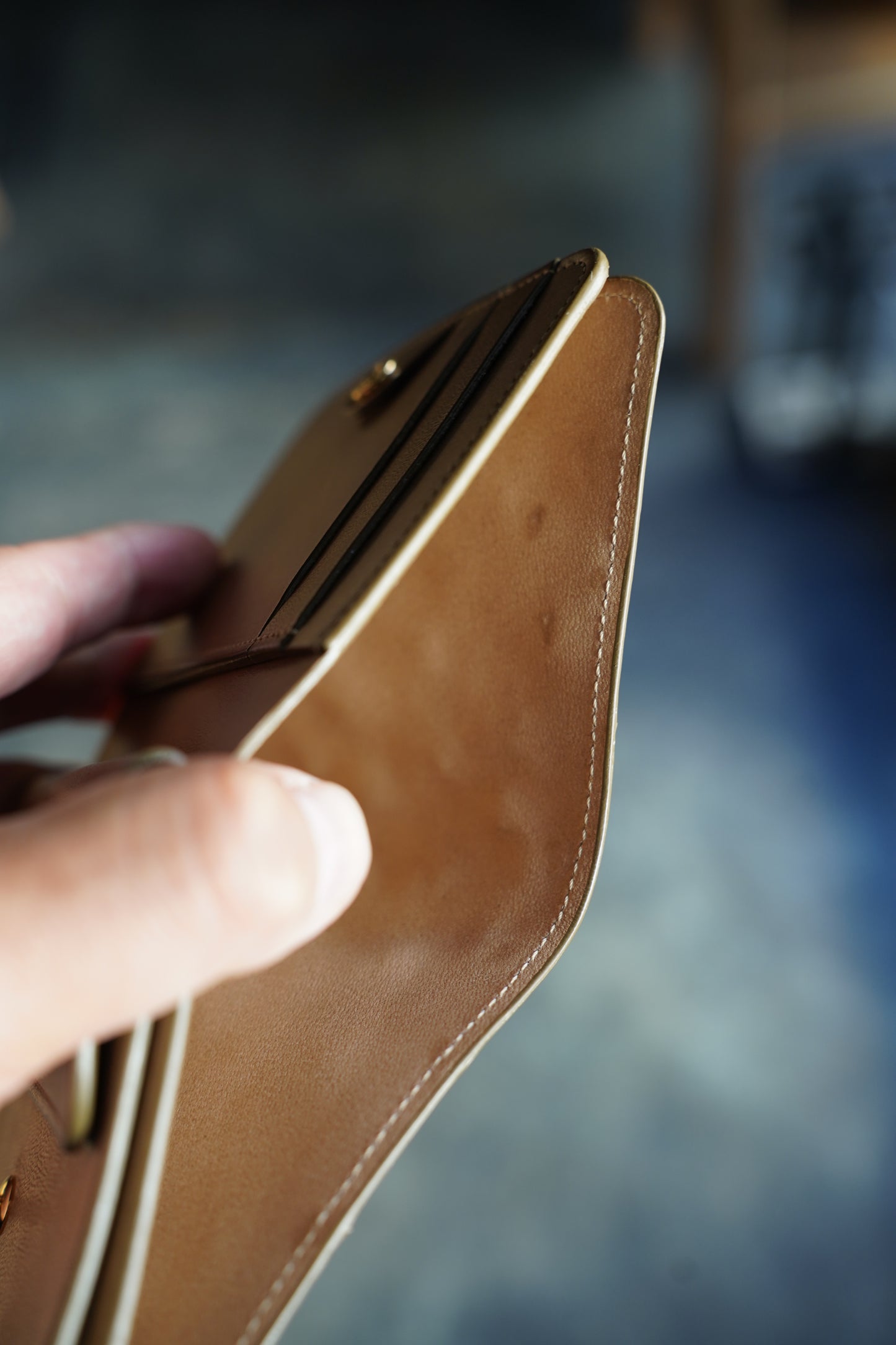 MEN　forme/フォルメ　Post wallet (Ostrich)