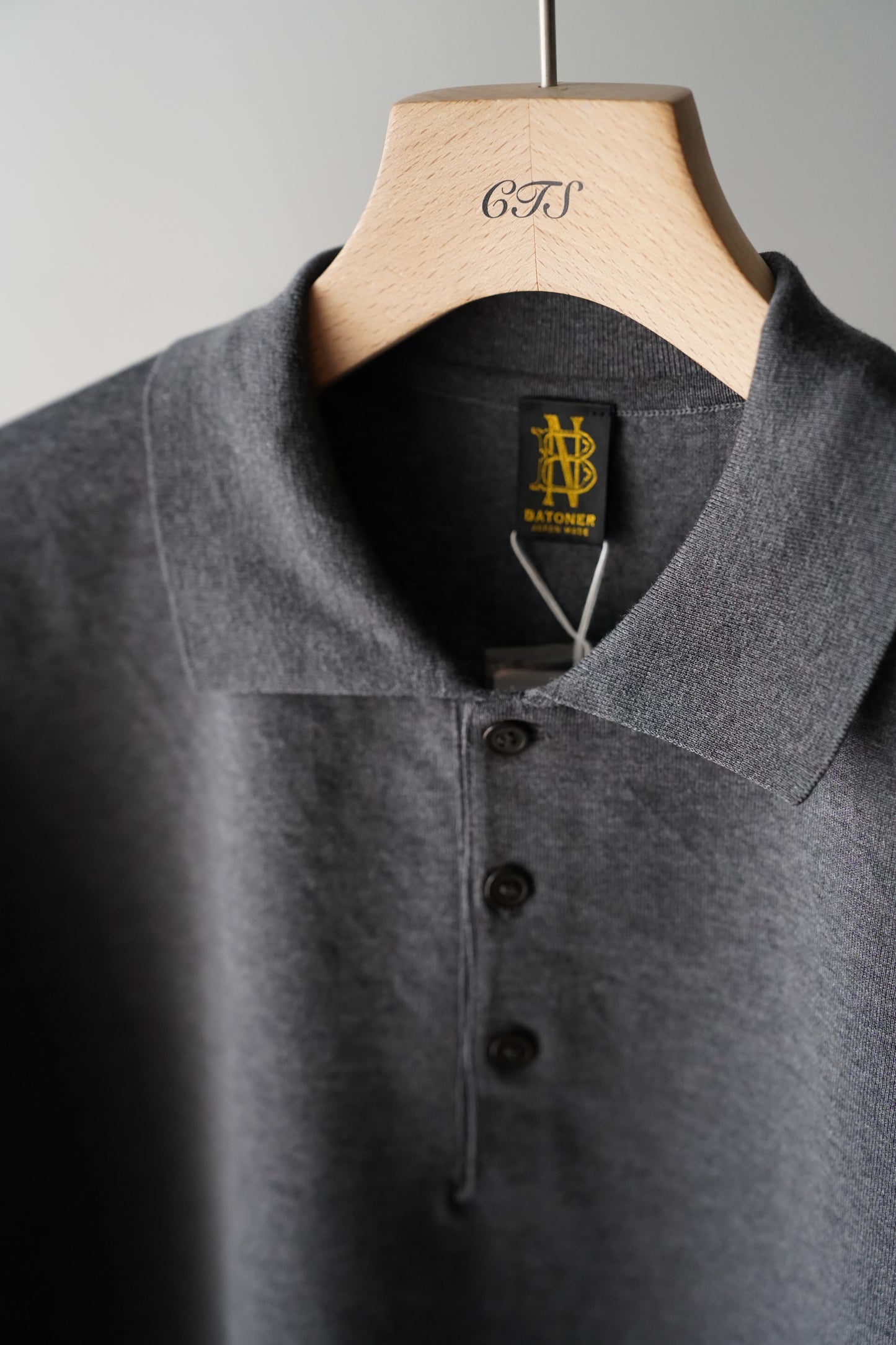 MEN　BATONER / バトナー　BLOWSING POLO LONG SLEEVE T-SHIRT