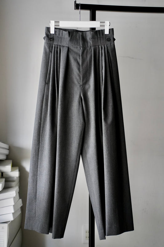 WOMEN　Villd / ヴィルド　WOOL TUCK WIDE PANTS