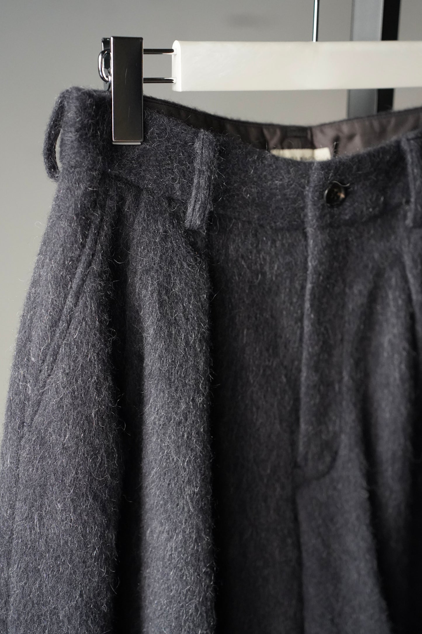 WOMEN　RYU KAGA　Mohair Shaggy Half  Trousers