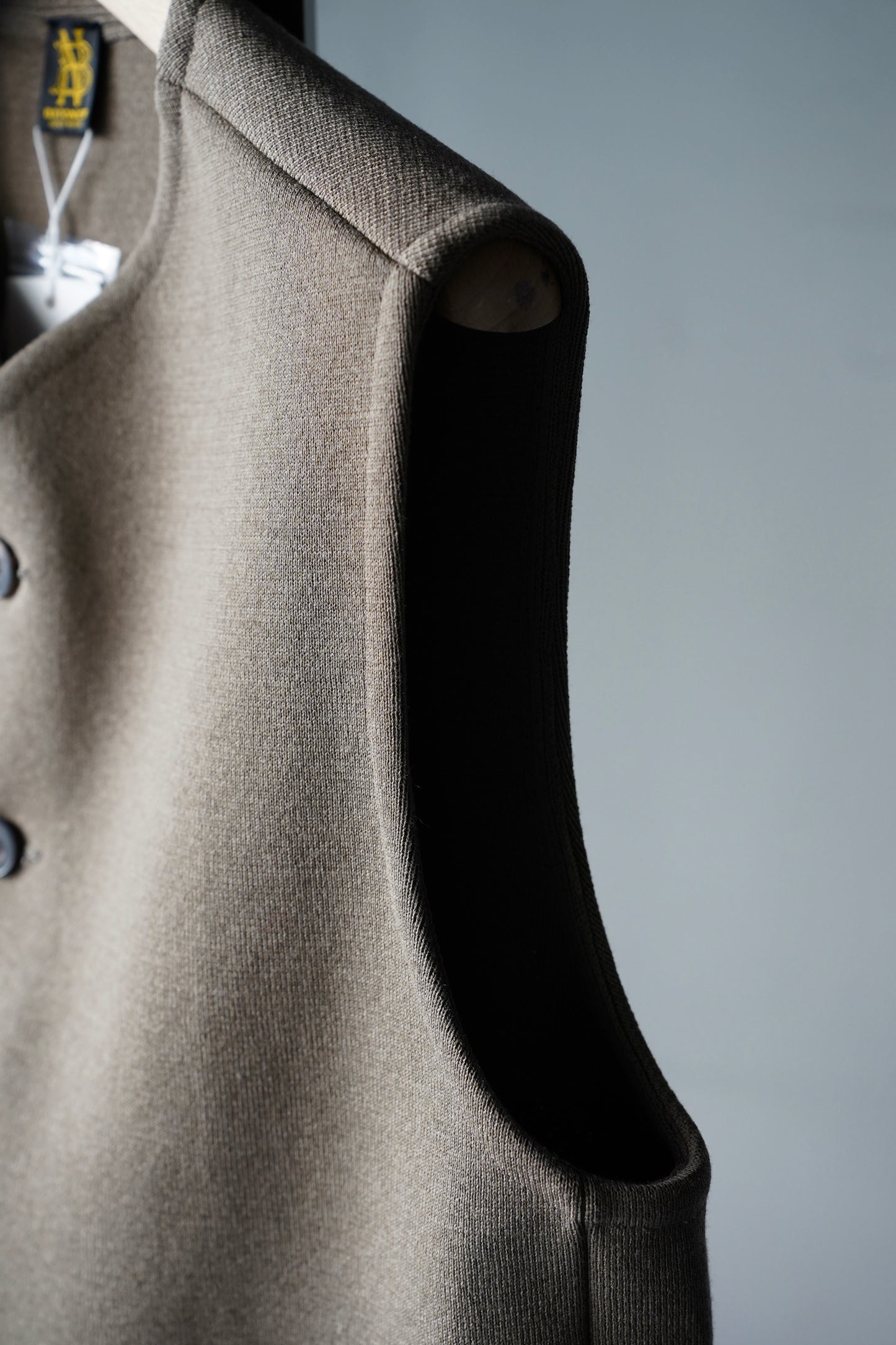 MEN　BATONER / バトナー　ULTRA TWIST WOOL MILANO RIB VEST