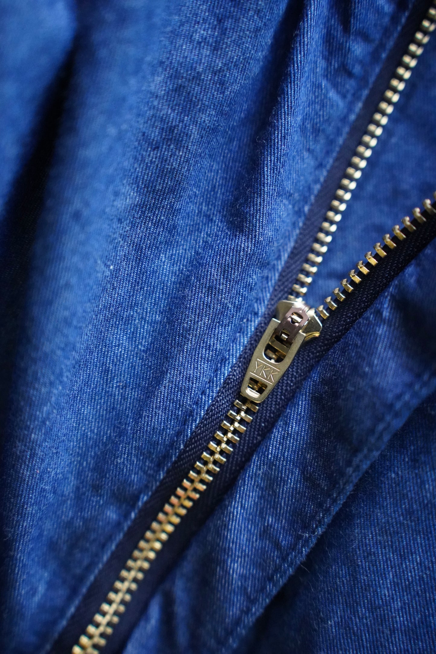 MEN　NECESSARY or UNNECESSARY / ネセサリーオアアンネセサリー　PIN TUCK PANTS DENIM