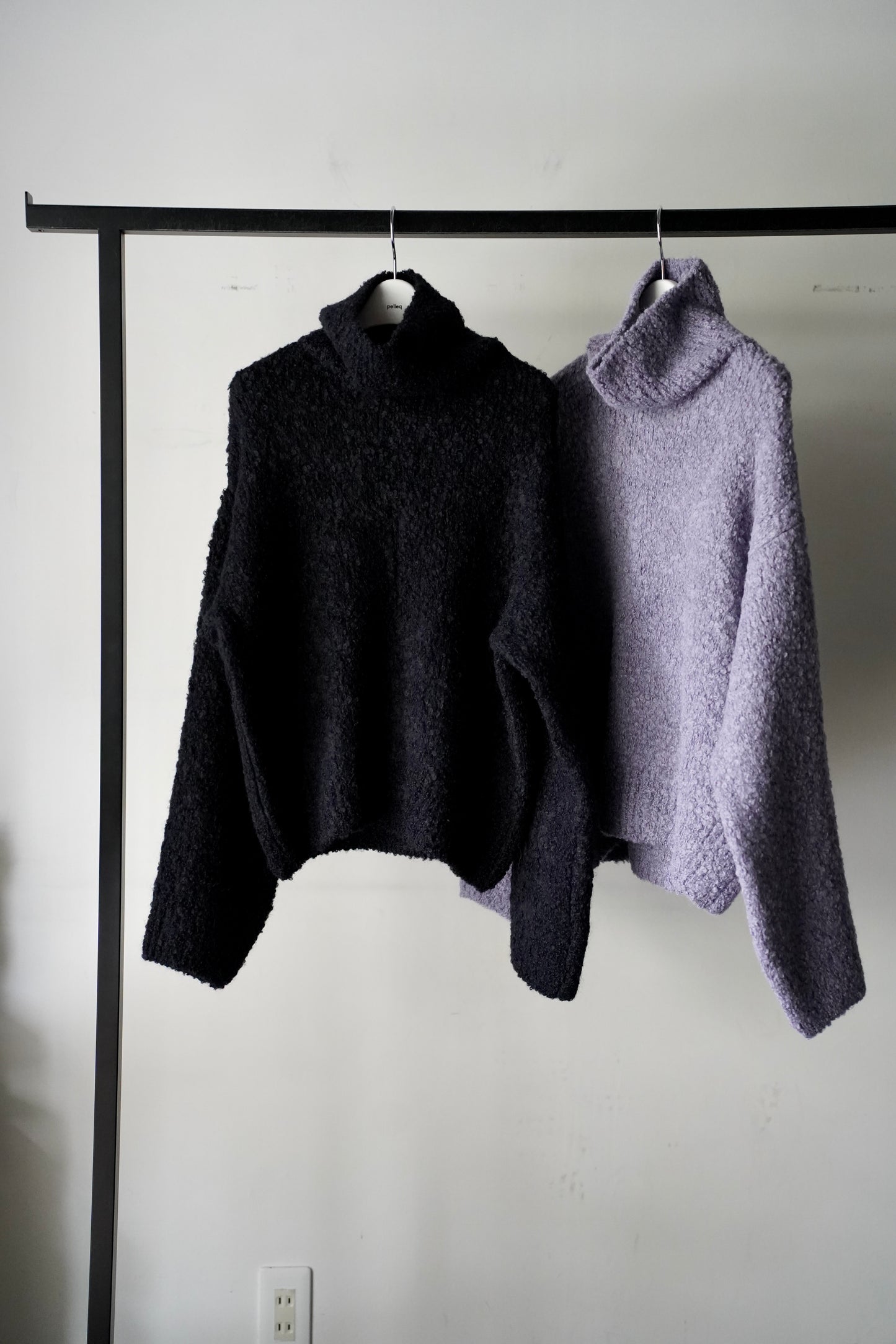 WOMEN　pelleq / ペレック　LOOP HIGHNECK