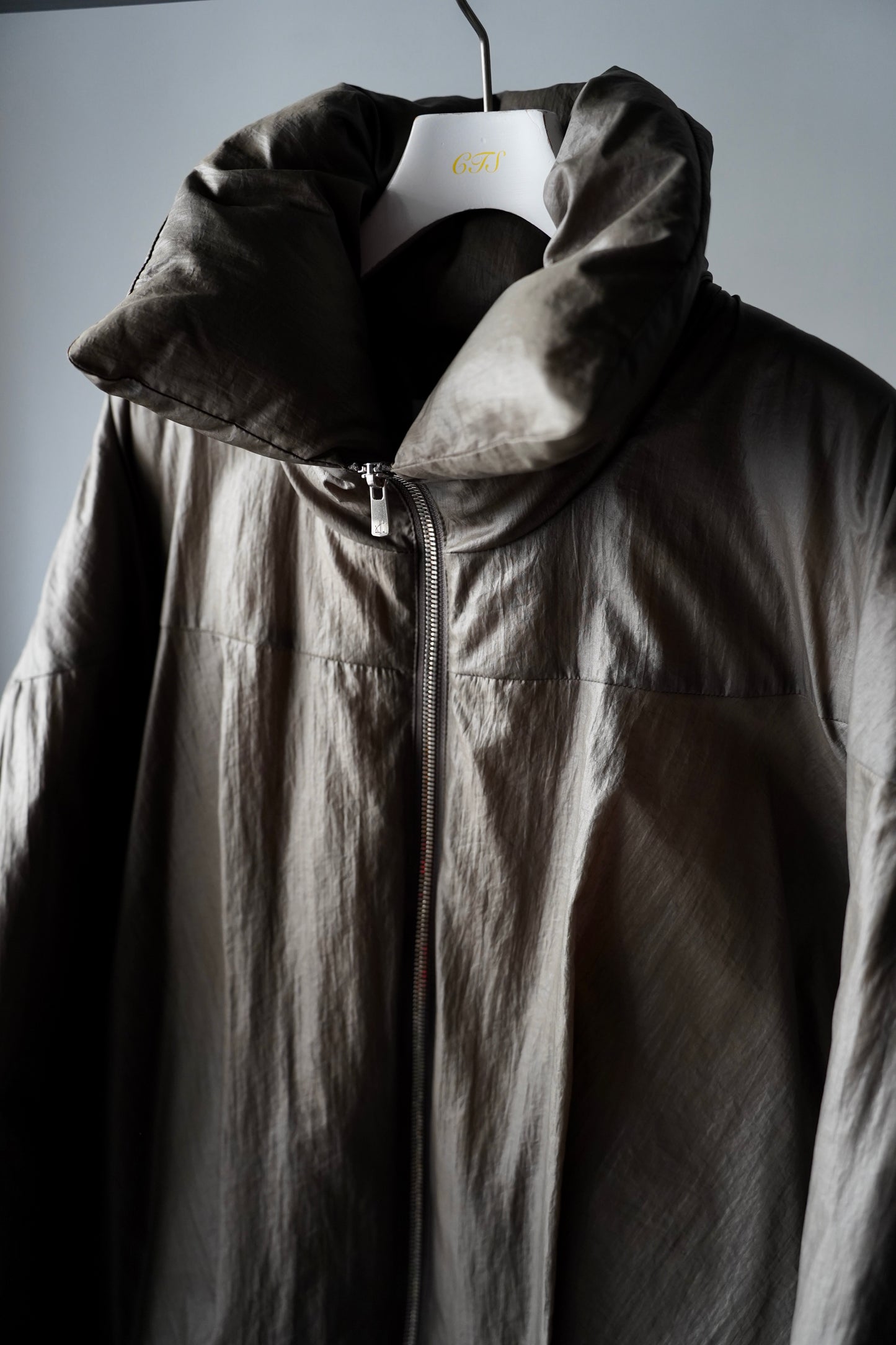 WOMEN　IIROT/イロット　Rounded Down Jacket
