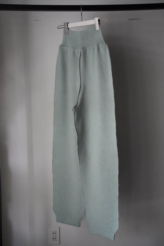 WOMEN　pelleq / ペレック　loose fit trousers