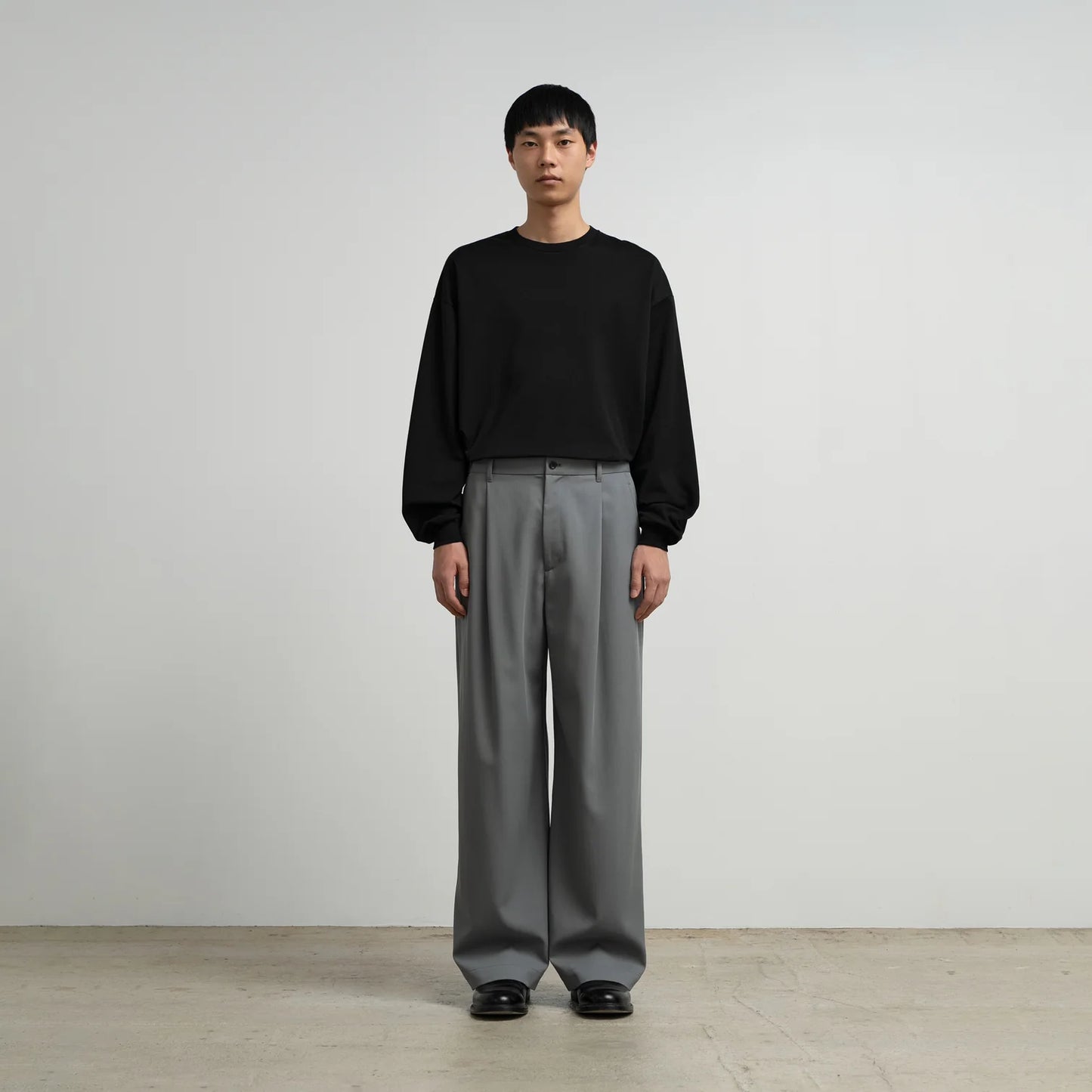 MEN　Graphpaper　Techno Wool Twill Wide Tapered Trousers
