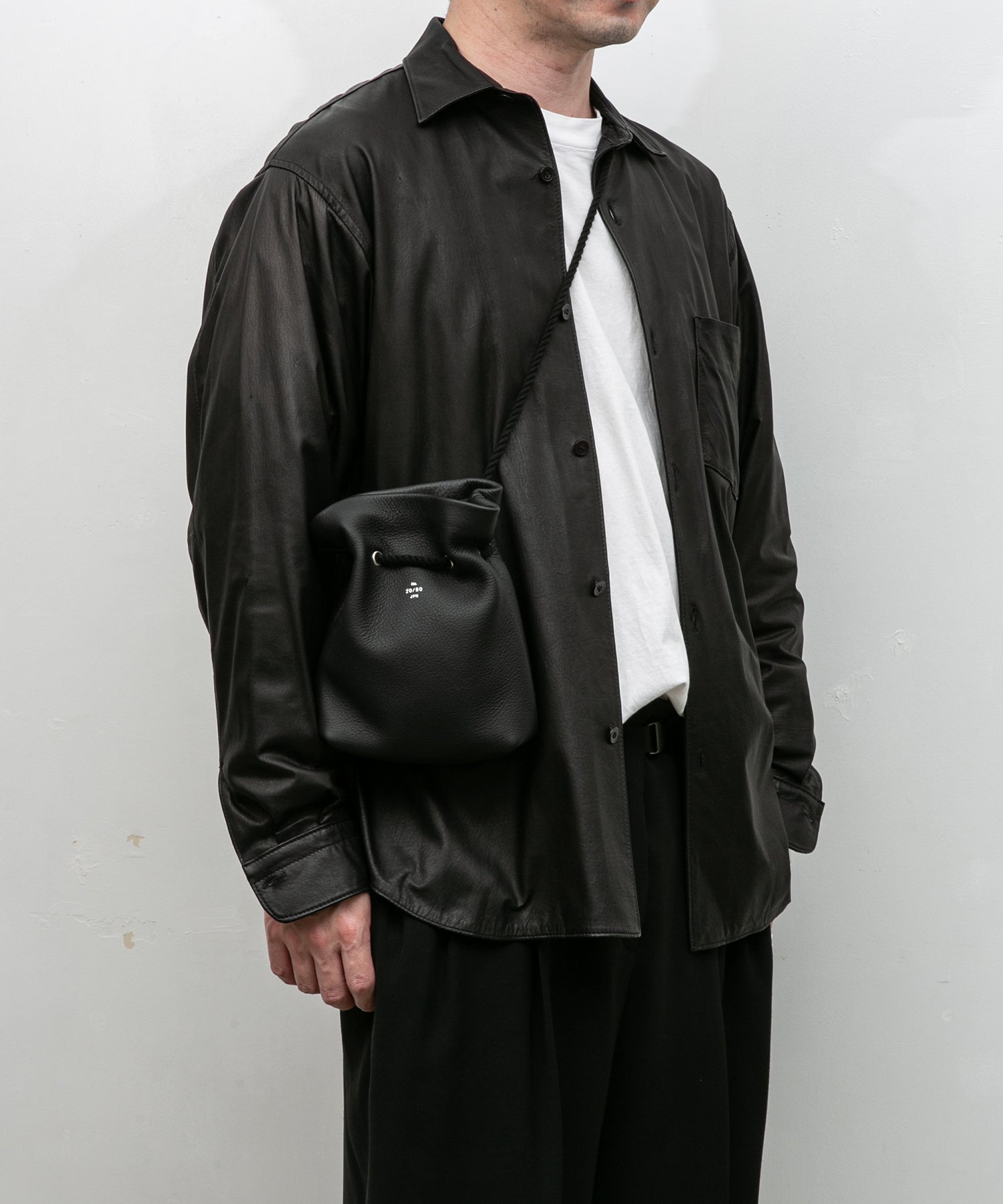 MEN/WOMEN 20/80 トゥエンティーエイティー SHRINK LEATHER