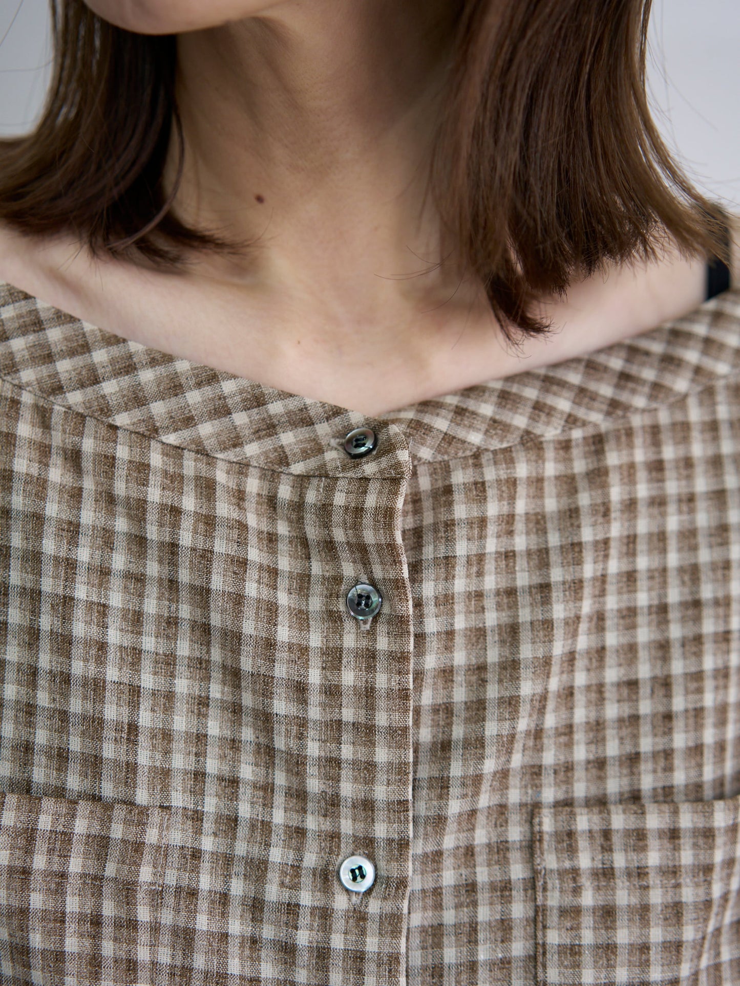 WOMEN　oll/オール　slow off shoulder check shirt