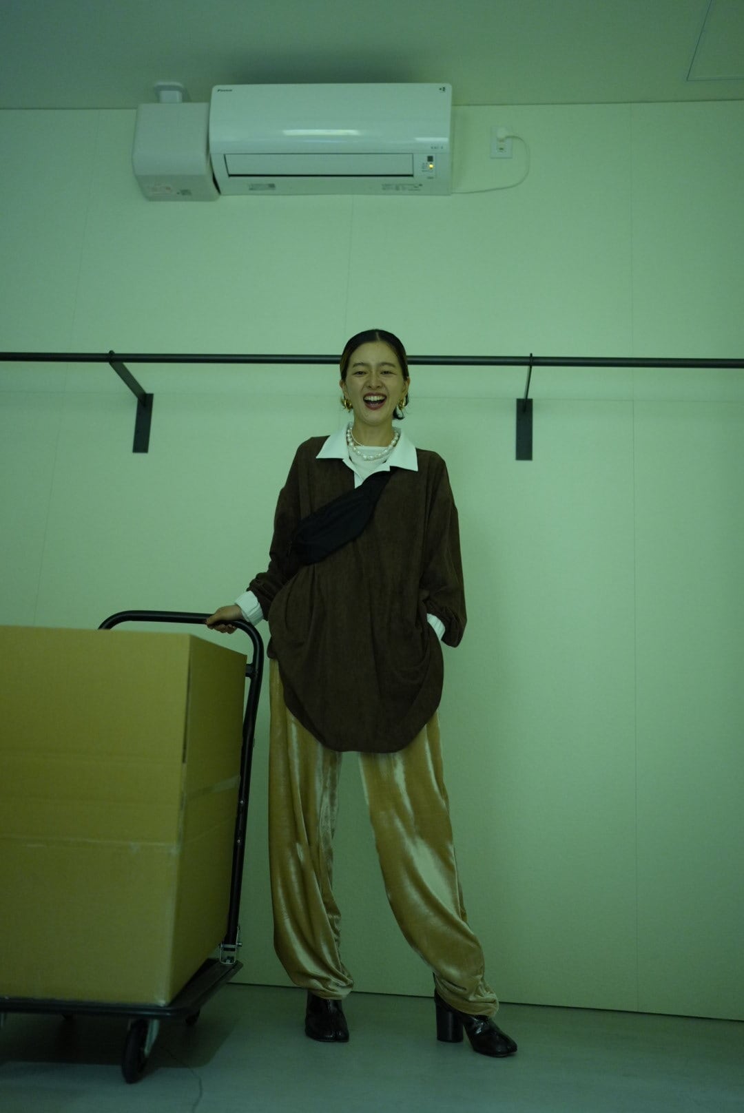 WOMEN　TOO　LAGER brown