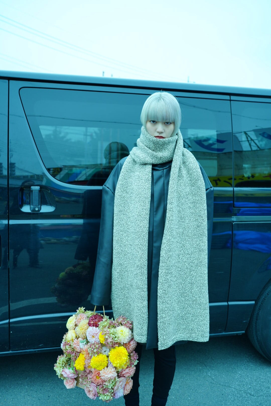 WOMEN　MOON TREE PLANET　Long Muffler white × brown